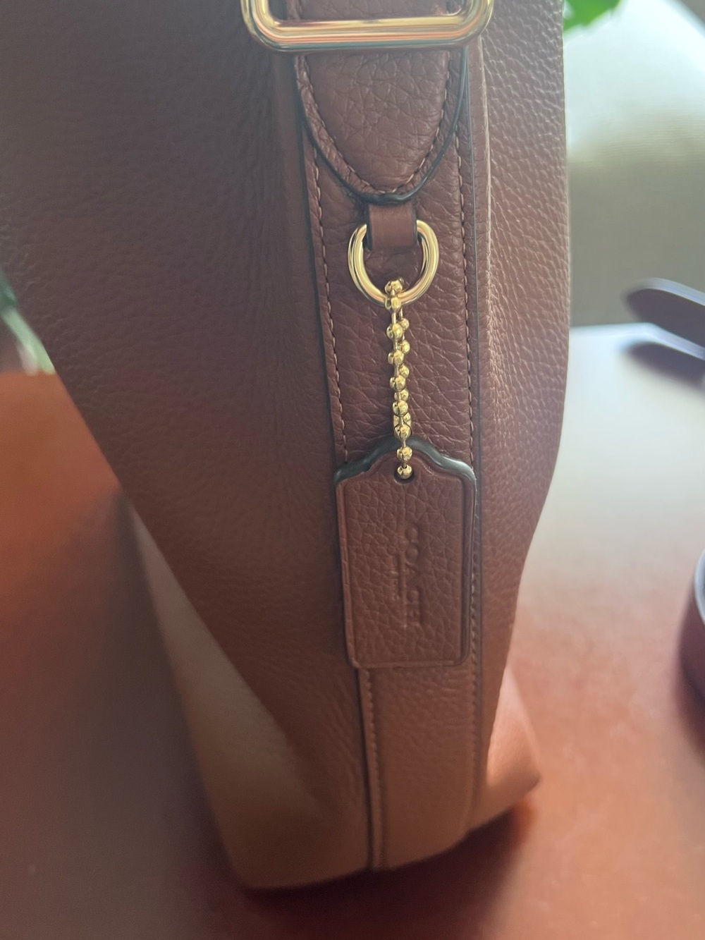 Coach Pebbled Leather Crossbody/shoulder bag - Brown/Tan with Gold Hardware - Picture 4 of 6